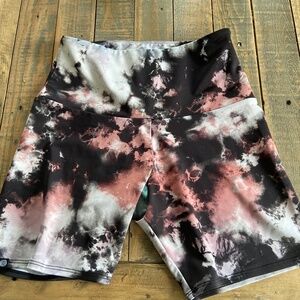 Onzie Size S/M Biker Short